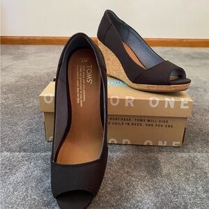 Toms Black Wedge Peep-Toe Sophistication